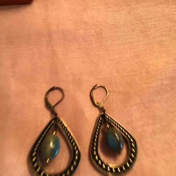 Antique  Goldtone Textured Earrings - Picture 2 of 5